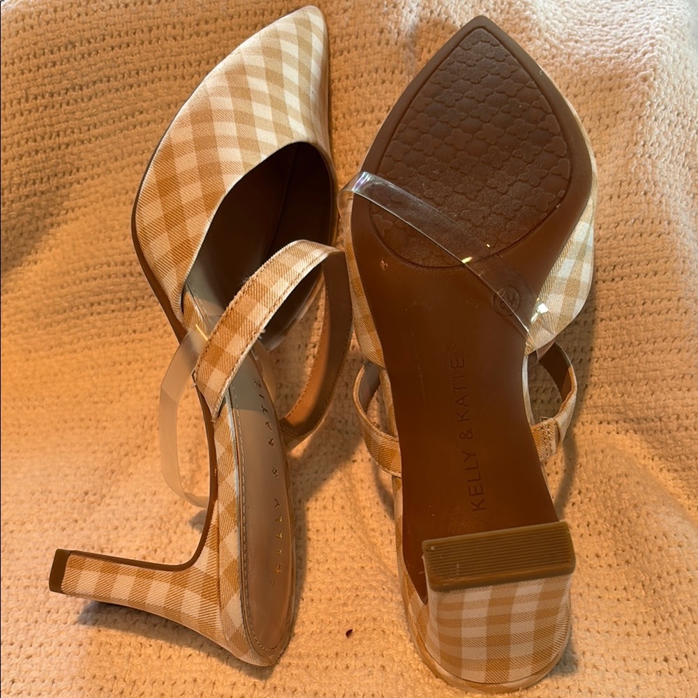 Kelly & Katie Tan Mules with Double Strap Design - Picture 5 of 5